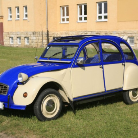Citroen 2CV "Kačica"