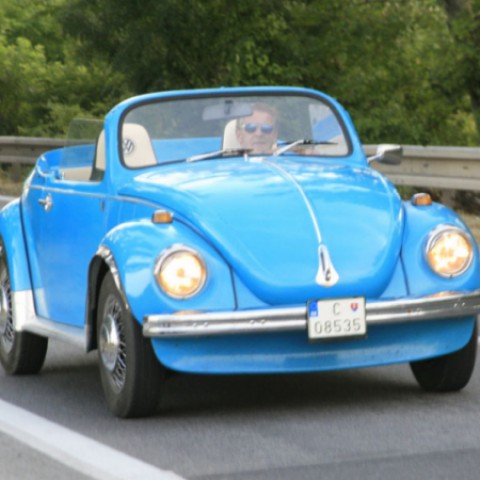 VW Chrobák cabrio